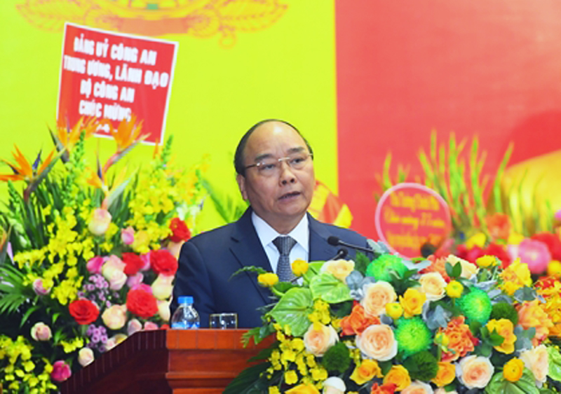 Thủ tướng Nguyễn Xuân Phúc dự Lễ kỷ niệm 75 năm Ngày truyền thống lực lượng Tình báo Công an nhân dân
​